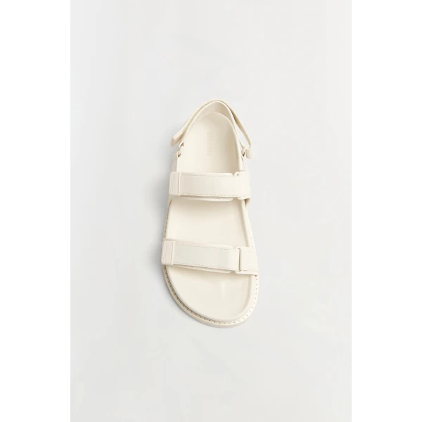 Los Angeles Designer Shoes and Bags at Coveti