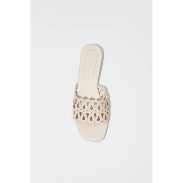 Los Angeles Designer Shoes and Bags at Coveti