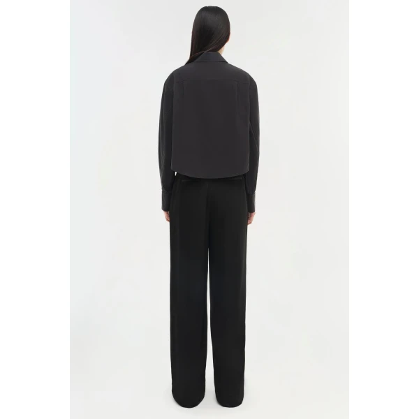 Renata Cropped Shirt in Black - Image 5