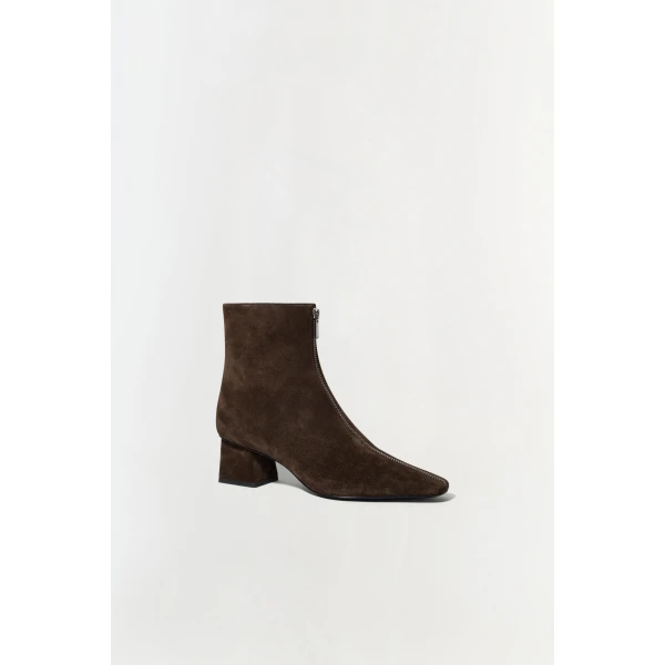 Los Angeles Designer Shoes and Bags at Coveti
