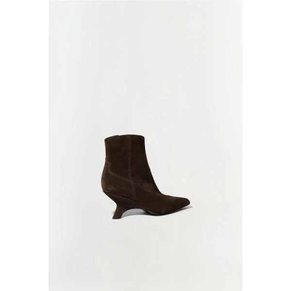 Los Angeles Designer Shoes and Bags at Coveti