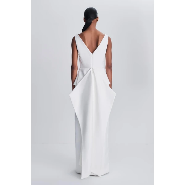 Sirel Gown in Ivory - Image 5