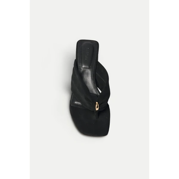 Los Angeles Designer Shoes and Bags at Coveti
