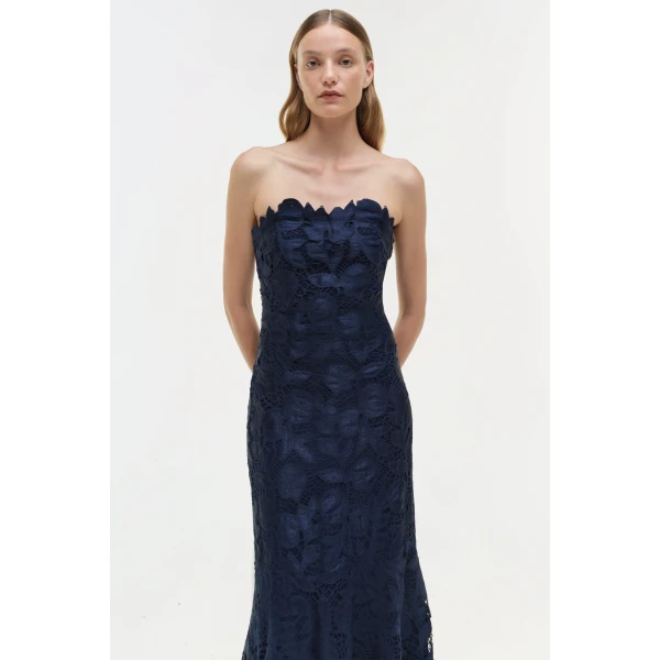 Los Angeles Designer Ready-to-Wear at Coveti