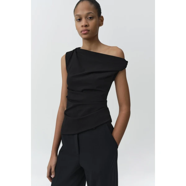 Los Angeles Designer Ready-to-Wear at Coveti
