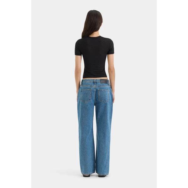 SIR the Label Classic Straight Leg Jean in Light Indigo | Denim | Coveti