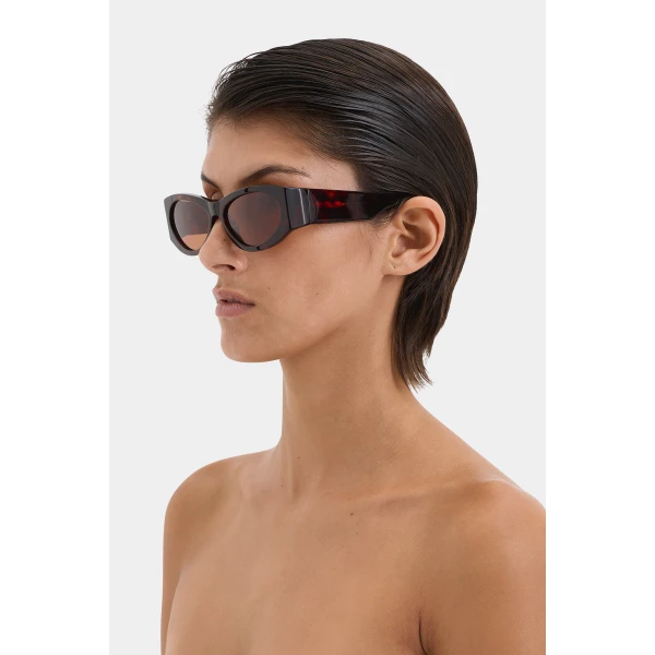 SIR the Label The Classic Sunglasses in Tortoiseshell | Sunglasses | Coveti