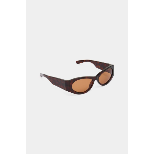 SIR the Label The Classic Sunglasses in Tortoiseshell | Sunglasses | Coveti