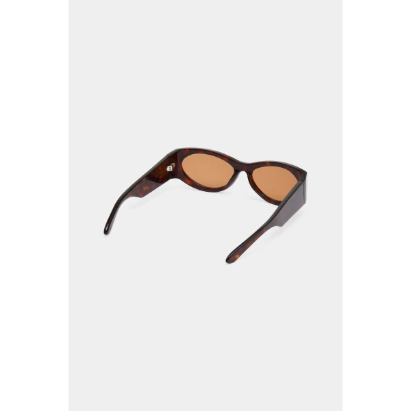 SIR the Label The Classic Sunglasses in Tortoiseshell | Sunglasses | Coveti