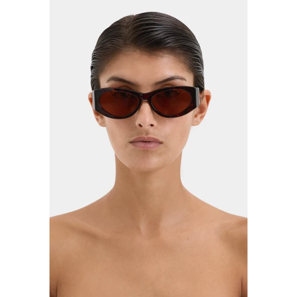 SIR the Label The Classic Sunglasses in Tortoiseshell | Sunglasses | Coveti