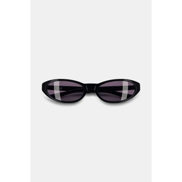 SIR the Label The Mini Sunglasses in Black | Sunglasses | Coveti