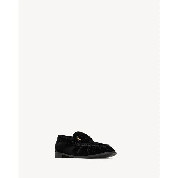 Black Saint Laurent Le Loafer Supple in Velvet, Black, view 3 | Loafers