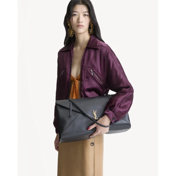 Black Saint Laurent Simone Medium in Soft Leather, view 2 | Shoulder & Crossbody Bags