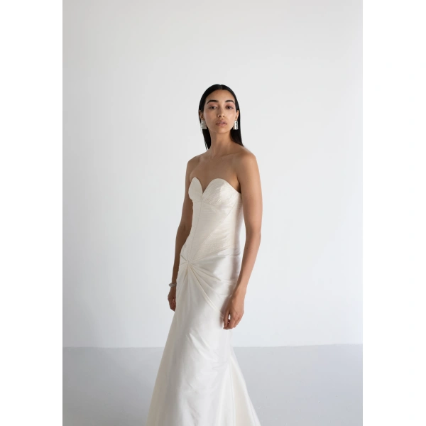 Sandra Mansour Premier Mot Dress in Off White, view 2