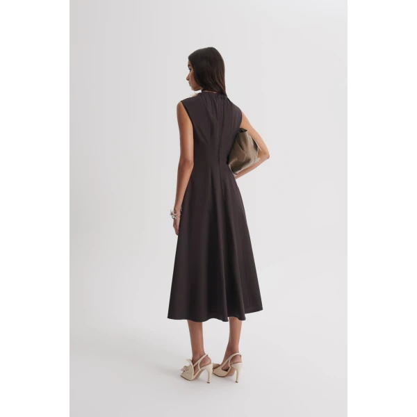 Scanlan Theodore Cotton Sateen Pleat Dress in Bitter Chocolate | Midi Dresses | Coveti