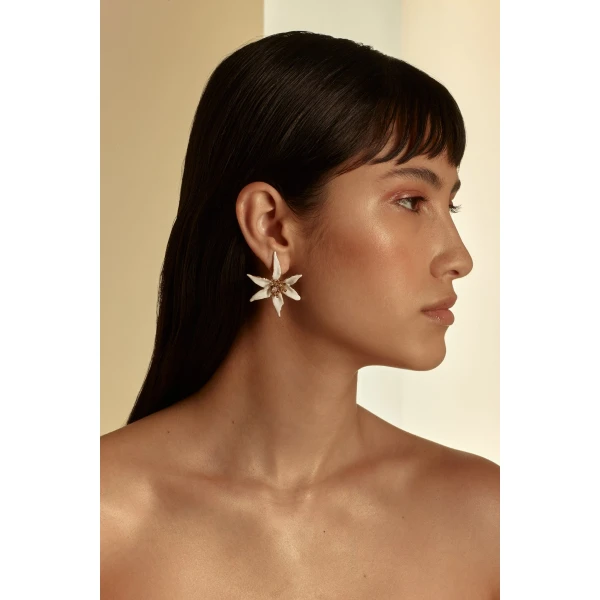 Scanlan Theodore Italian Enamel Lily Earrings in Bianco