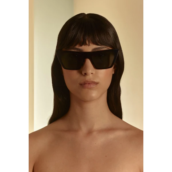 Scanlan Theodore Kat Sunglasses in Tortoise Green | Sunglasses | Coveti