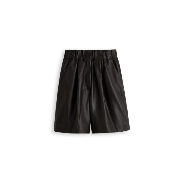 Leather Soft Pleat Short in Dark Chocolate
