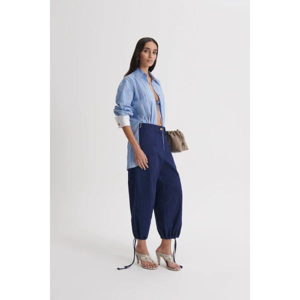 Scanlan Theodore Linen Cotton Cropped Cargo in Marine | Pants | Coveti