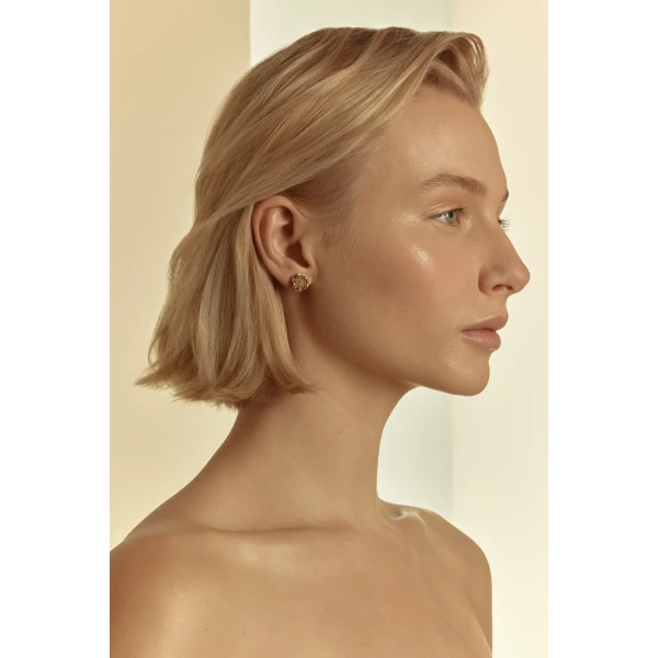 Scanlan Theodore Mini Poppy Studs in Light Gold | Earrings | Coveti