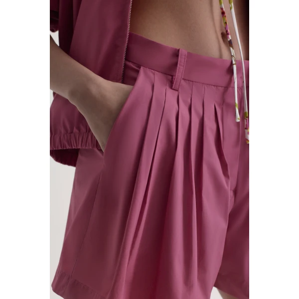 Scanlan Theodore Parachute Pleat Short in Crimson