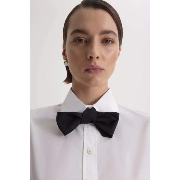 Scanlan Theodore Soft Cravat in Black | Scarves | Coveti