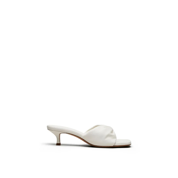 Soft Sandal 4.5 in Parchment