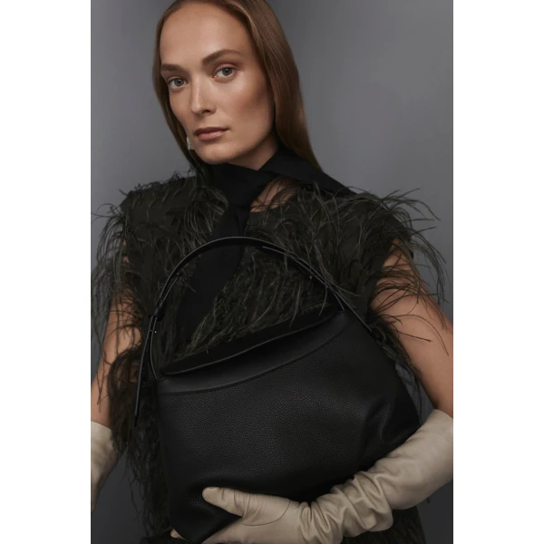 Scanlan Theodore The Carry All Hobo Medium in Black | Shoulder & Crossbody Bags | Coveti