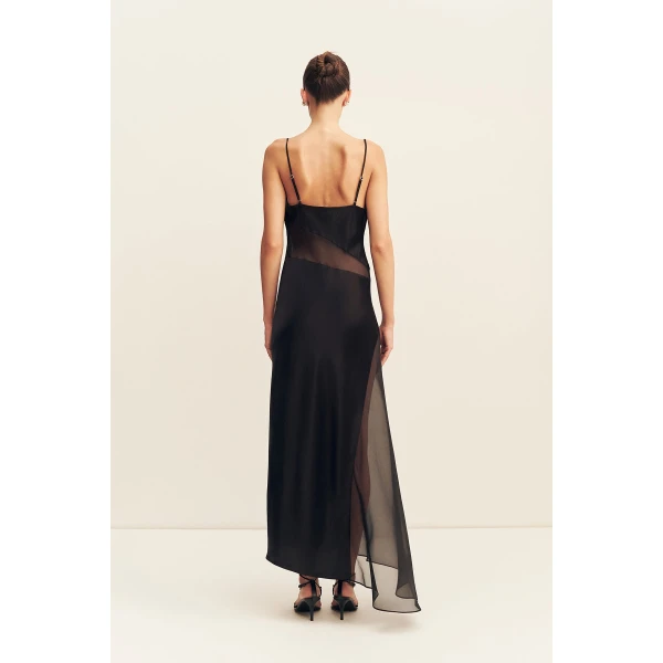 designer dresses at Coveti