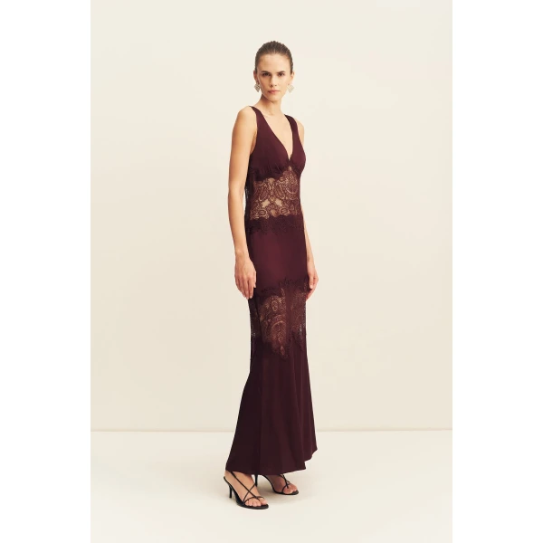 62% Viscose 38% LENZING™ ECOVERO™ VISCOSE