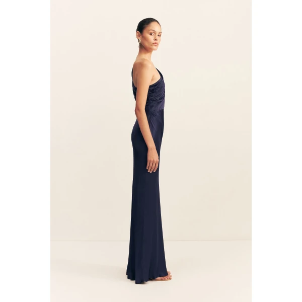 designer dresses at Coveti