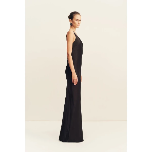 designer dresses at Coveti
