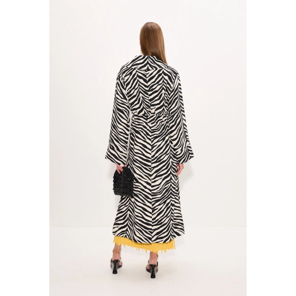 Simon Miller Djinn Crepe Robe Coat in Zebra Print | Coats | Coveti