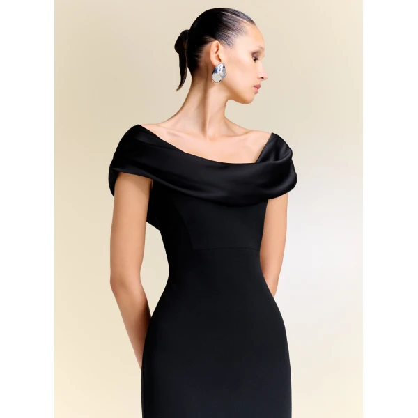 Solace London The Adele Maxi Dress in Black