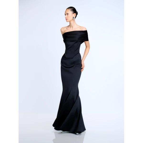 Solace London The Alta Maxi Dress in Black