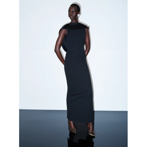 Solace London The Barbeau Maxi Dress in Black