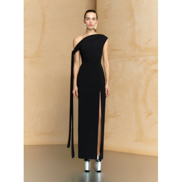 Solace London The Irina Maxi Dress in Black