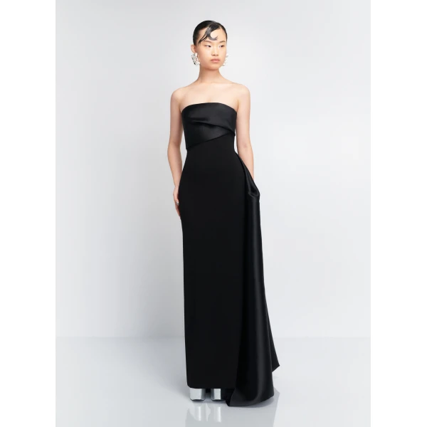 Solace London The Kinsley Maxi Dress in Black
