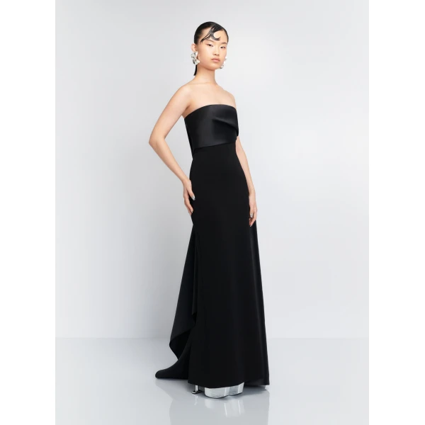 Solace London The Kinsley Maxi Dress in Black