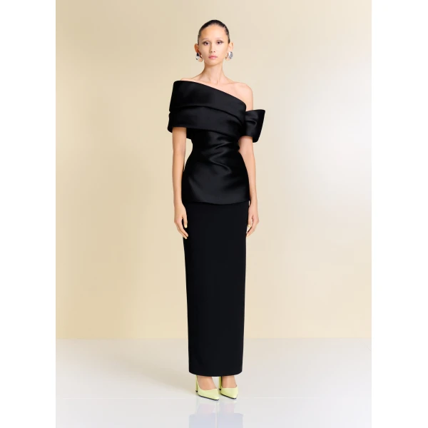 Solace London The Lucine Maxi Dress in Black