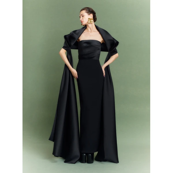 Solace London The Vera Maxi Dress in Black