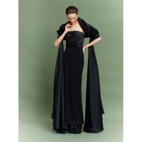 Solace London The Vera Maxi Dress in Black