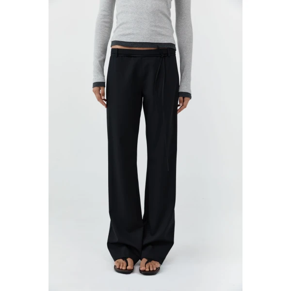 St. Agni 90s Rouleau Minimal Pants in Black, view 3