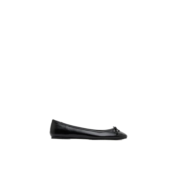Bow Ballet Flat in Black