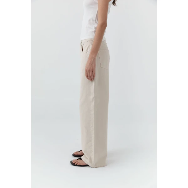 St. Agni Canvas Classic Mid Rise Jeans in Ecru, view 4
