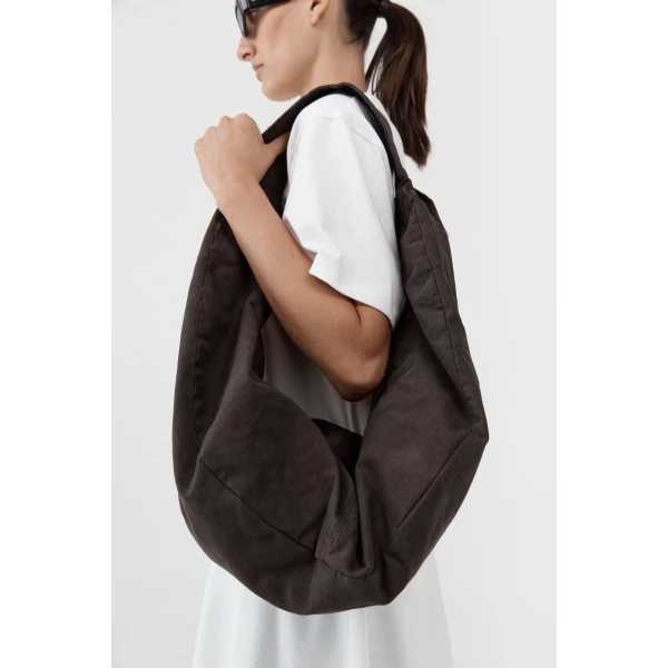 St. Agni Canvas Large Crossbody Bag in Ash, view 3