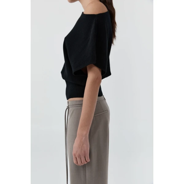 St. Agni Cashmere Asymm Top in Black, view 4