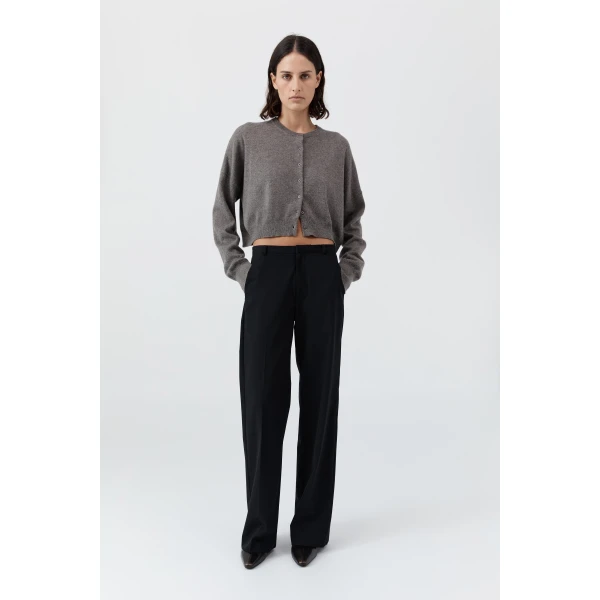 St. Agni Cashmere Relaxed Cropped Cardigan in Doe, view 2