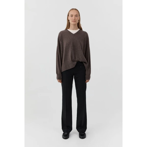 St. Agni Cashmere V Sweater in Elmwood, view 2
