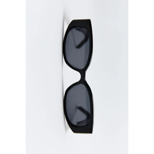 St. Agni Clasico Sunglasses in Black and Grey, view 4